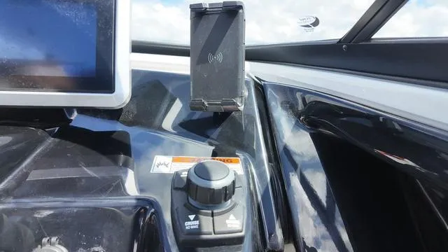 Slide: The Image of Yamaha 252XE 2024 - 23