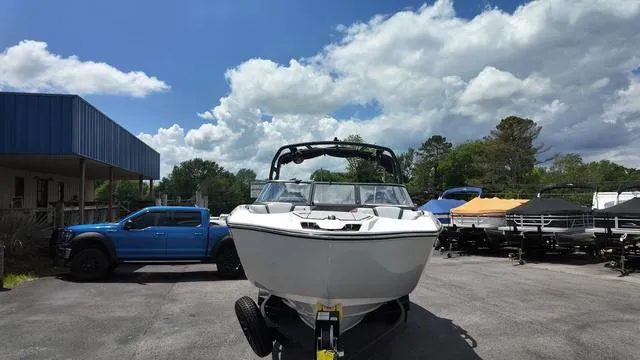 Slide: The Image of Yamaha 252XE 2024 - 8