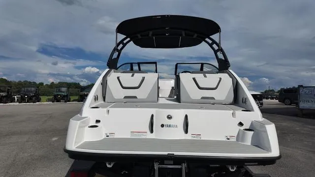 Slide: The Image of Yamaha AR220 2025 - 10