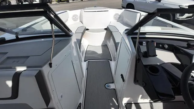 Slide: The Image of Yamaha AR220 2025 - 17