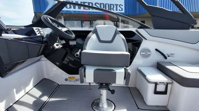 Slide: The Image of Yamaha AR220 2025 - 28