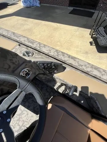 Slide: The Image of Xpress H20 Bass 2026 - 20