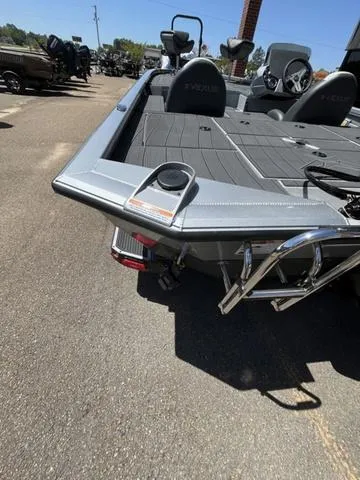 Slide: The Image of Vexus AVX 1980c 2025 - 15