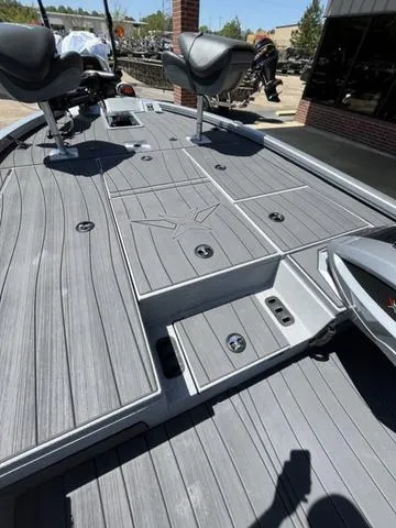 Slide: The Image of Vexus AVX 1980c 2025 - 18