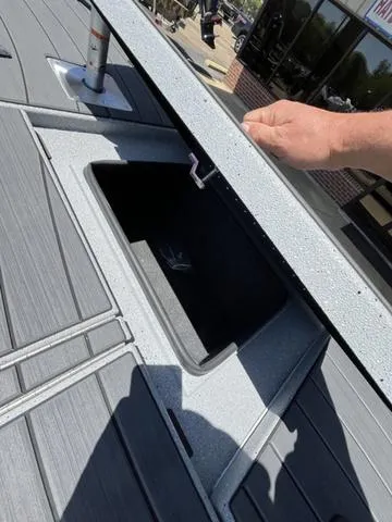 Slide: The Image of Vexus AVX 1980c 2025 - 21