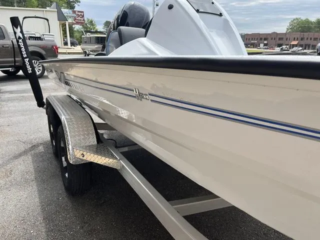 Slide: The Image of Xpress H20 Bass 2026 - 8