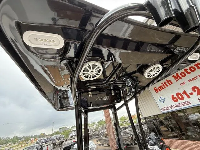 Slide: The Image of Avid 23 Mag 2025 - 15