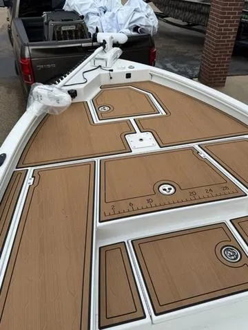 Slide: The Image of Avid 23 Mag 2025 - 19