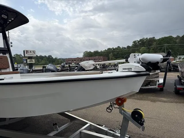 Slide: The Image of Avid 23 Mag 2025 - 3