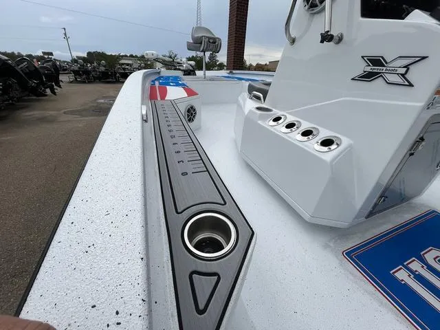 Slide: The Image of Xpress H22B 2025 - 6