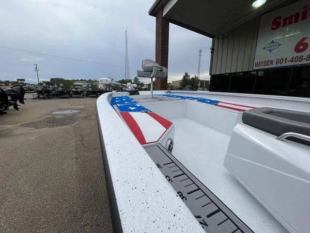 Slide: The Image of Xpress H22B 2025 - 8