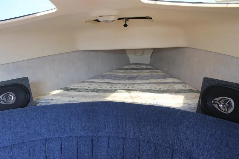 Slide: The Image of V-Berth - 16