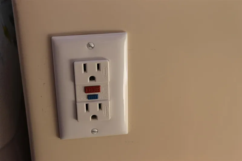 Slide: The Image of 120V GFI outlet - 28