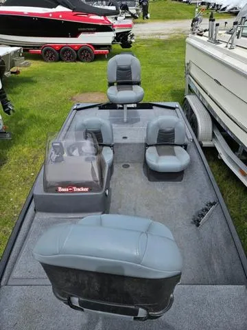 Slide: The Image of Tracker BASS TRACKER® Classic XL 2021 - 4