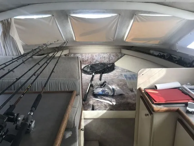 Slide: The Image of Bayliner 2859 Express Cruiser 1996 - 14