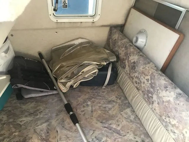 Slide: The Image of Bayliner 2859 Express Cruiser 1996 - 19