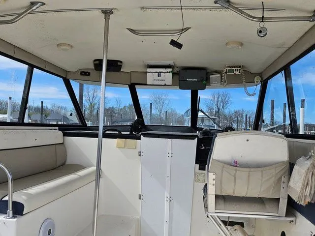 Slide: The Image of Bayliner 2859 Express Cruiser 1996 - 8