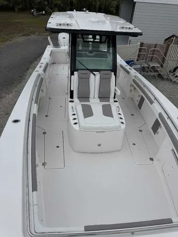 Slide: The Image of Caymas 34 CT - Ball 2024 - 30