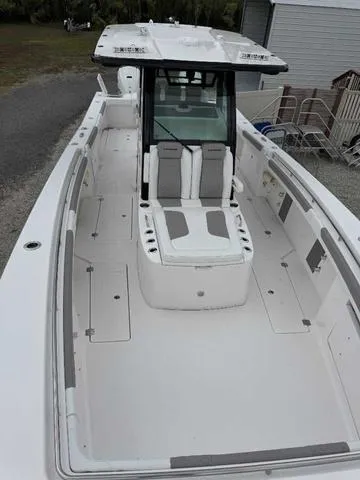 Slide: The Image of Caymas 34 CT - Ball 2024 - 82