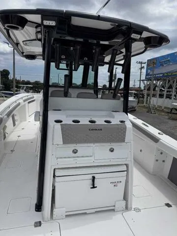 Slide: The Image of Caymas 34 CT - Ball 2024 - 86