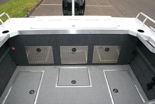 Slide: The Image of Thunder Jet 185 Luxor 2025 - 10