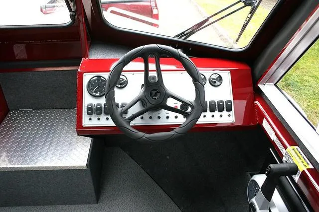 Slide: The Image of Thunder Jet 185 Luxor 2025 - 8