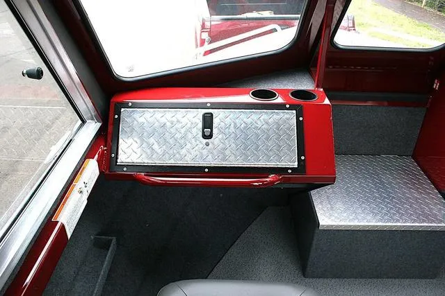 Slide: The Image of Thunder Jet 185 Luxor 2025 - 9