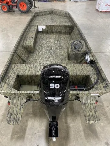 Slide: The Image of Lowe RX2070 ROUGHNECK W/ MERCURY 90 2025 - 9