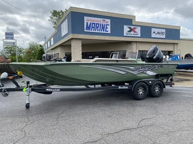 Slide: The Image of SeaArk EASY 200 W/ SUZUKI 200 2025 - 2