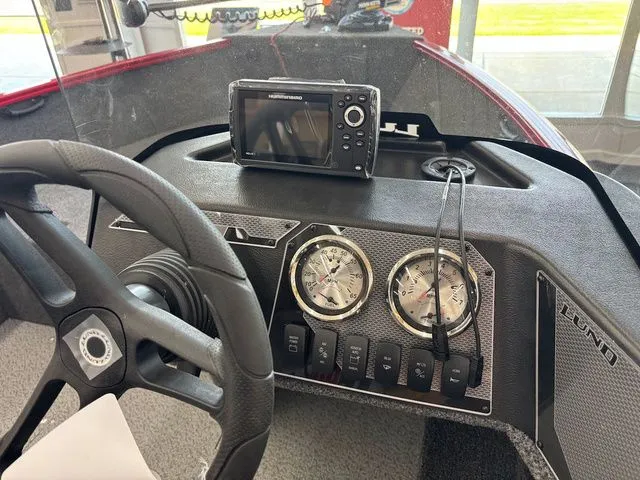 Slide: The Image of Lund 1650 Rebel XL SS 2024 - 3