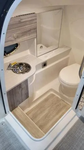 Slide: The Image of Formula 310 Bowrider 2024 - 38