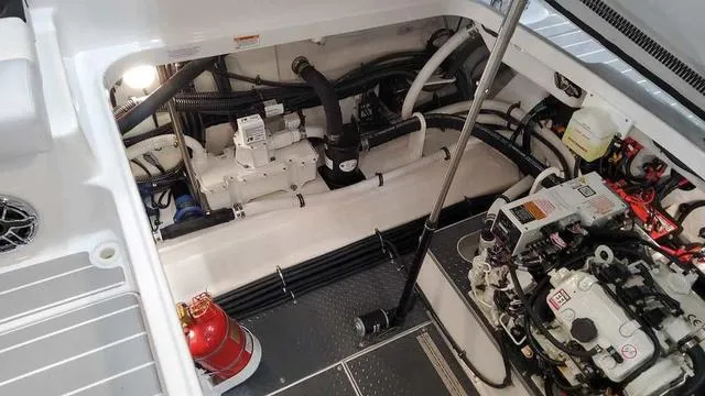 Slide: The Image of Formula 350 Crossover Bowrider 2024 - 14