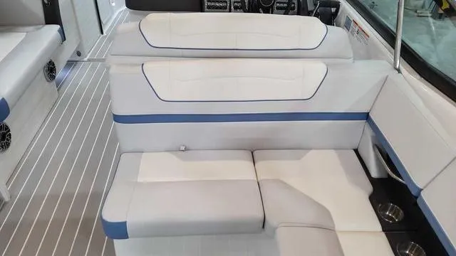 Slide: The Image of Formula 350 Crossover Bowrider 2024 - 18