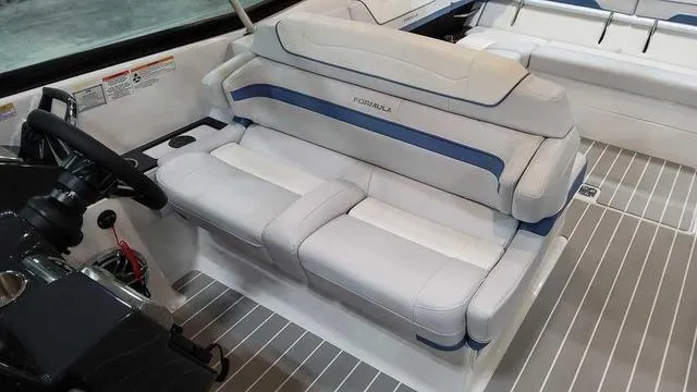 Slide: The Image of Formula 350 Crossover Bowrider 2024 - 23