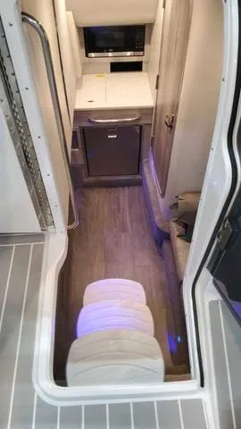 Slide: The Image of Formula 350 Crossover Bowrider 2024 - 33