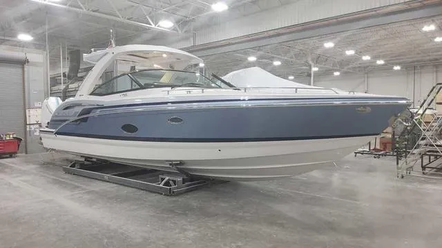 Slide: The Image of Formula 350 Crossover Bowrider 2024 - 4