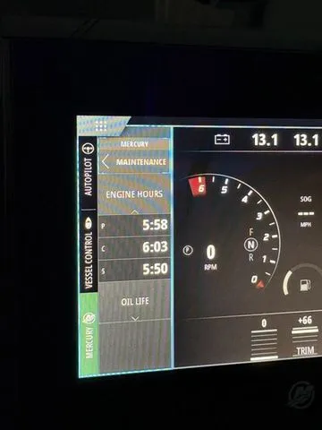 Slide: The Image of Formula 350 Crossover Bowrider 2024 - 41