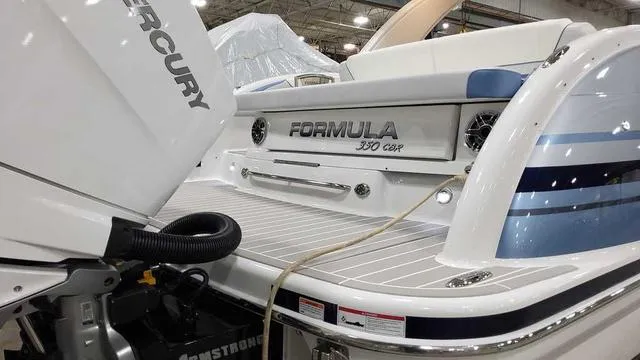 Slide: The Image of Formula 350 Crossover Bowrider 2024 - 9