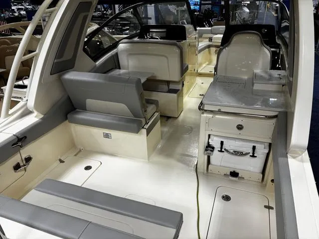 Slide: The Image of Scout 277 Dorado 2024 - 4