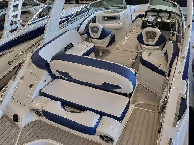 Slide: The Image of Crownline Boats 260 XSS 2024 - 4
