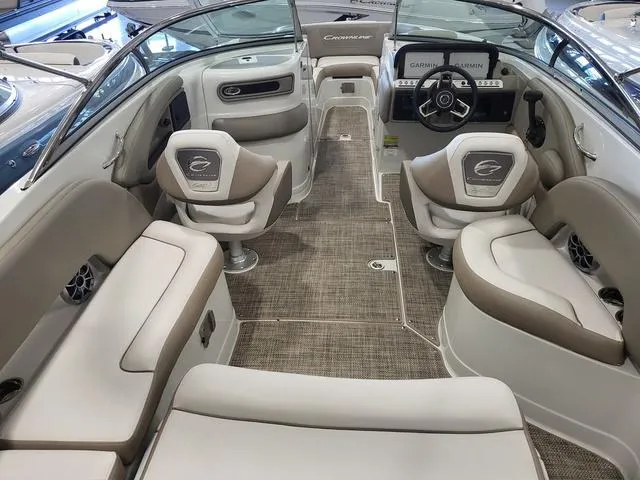 Slide: The Image of Crownline Boats 250 XSS 2024 - 6