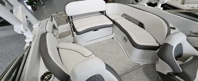 Slide: The Image of Crownline Boats Eclipse E255 2024 - 7