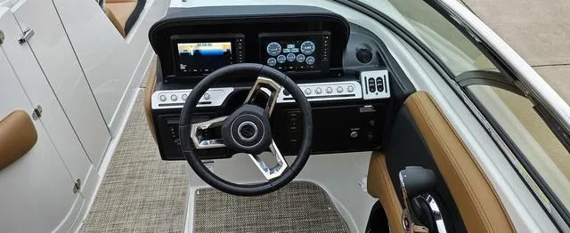 Slide: The Image of Crownline Boats 260 SS 2024 - 5