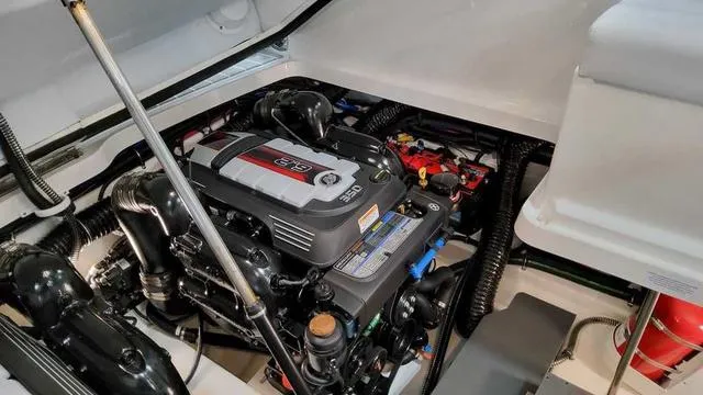 Slide: The Image of Formula 330 Crossover Bowrider 2025 - 25