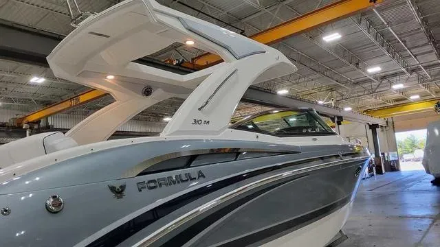 Slide: The Image of Formula 310 Bowrider 2025 - 3