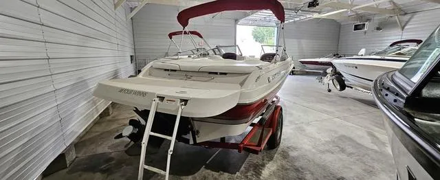 Slide: The Image of Four Winns 200 Horizon 2004 - 13