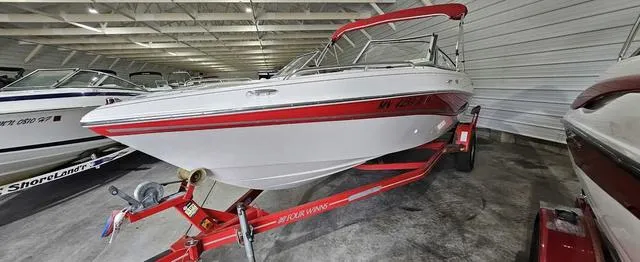 Slide: The Image of Four Winns 200 Horizon 2004 - 5