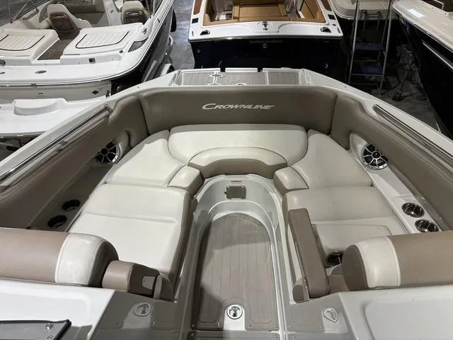 Slide: The Image of Crownline Boats E 275 Surf 2019 - 9