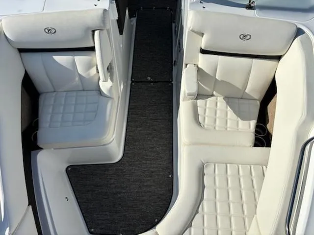 Slide: The Image of Cobalt R5 Surf 2021 - 15