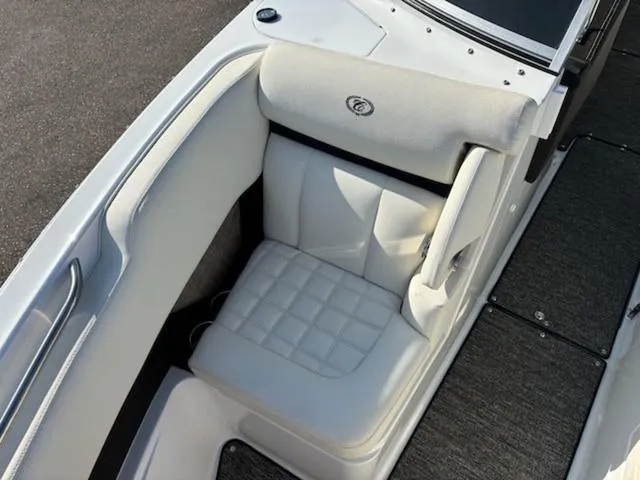 Slide: The Image of Cobalt R5 Surf 2021 - 16